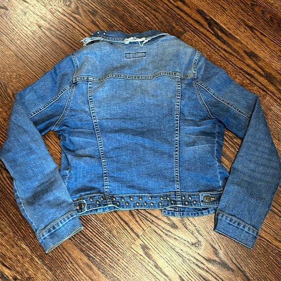 John Eshaya, Jean Jacket, Size Medium/Large (161) - Picture 8 of 10